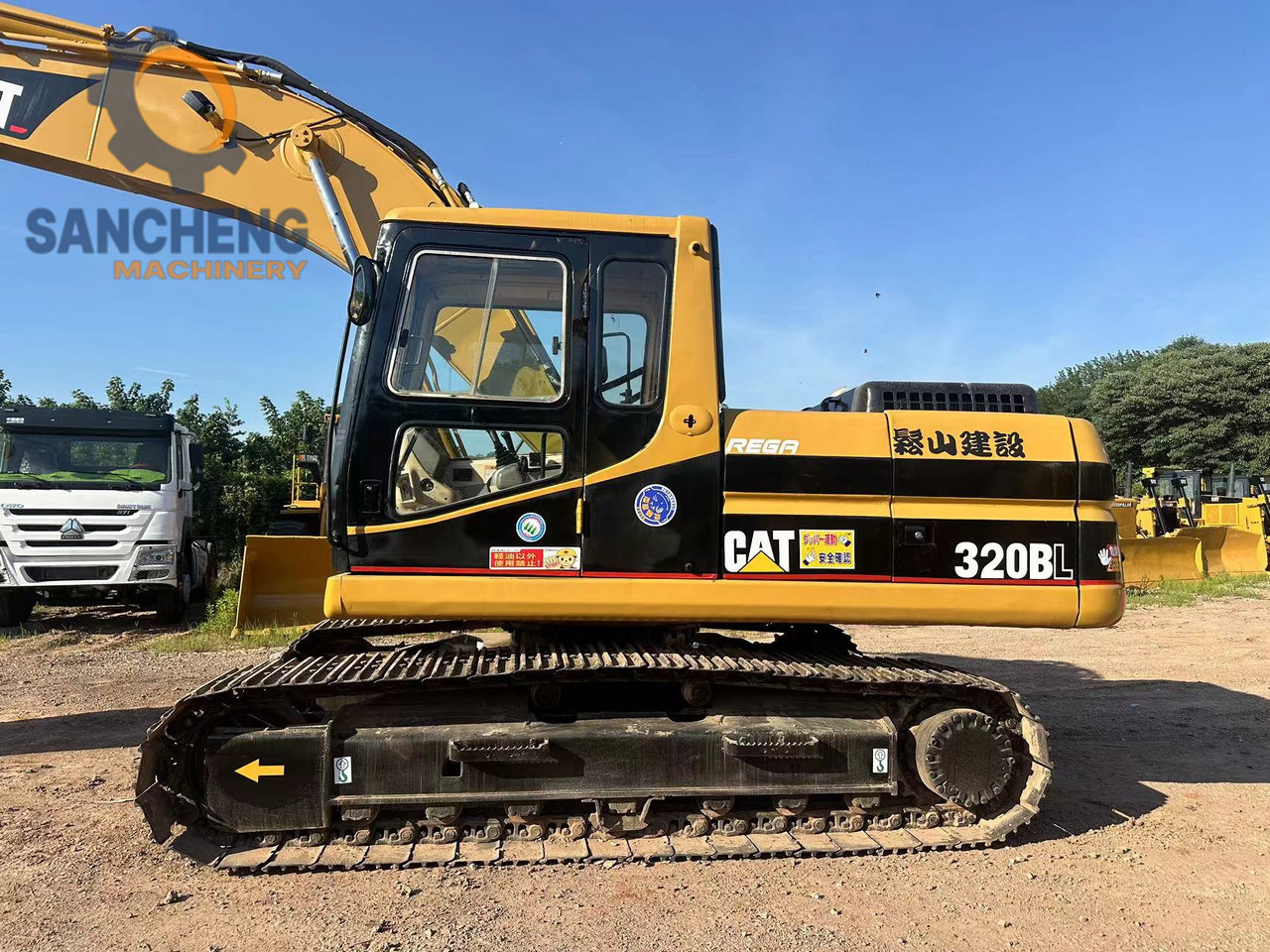 CATERPILLAR 320BL - Crawler excavator: picture 3 CATERPILLAR 320BL - Crawler excavator: picture 3