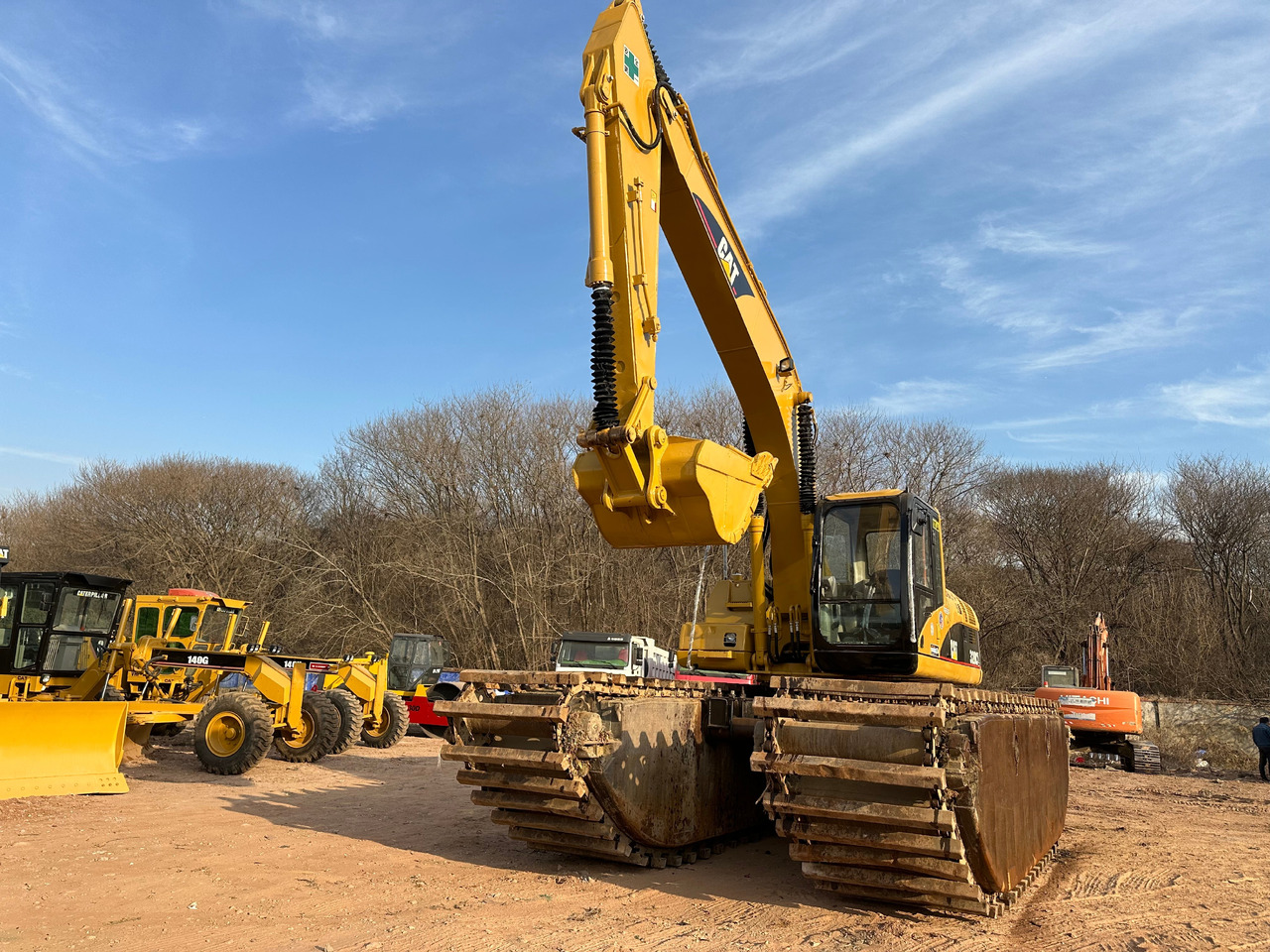 CATERPILLAR 320CL - Amphibious excavator: picture 2 CATERPILLAR 320CL - Amphibious excavator: picture 2