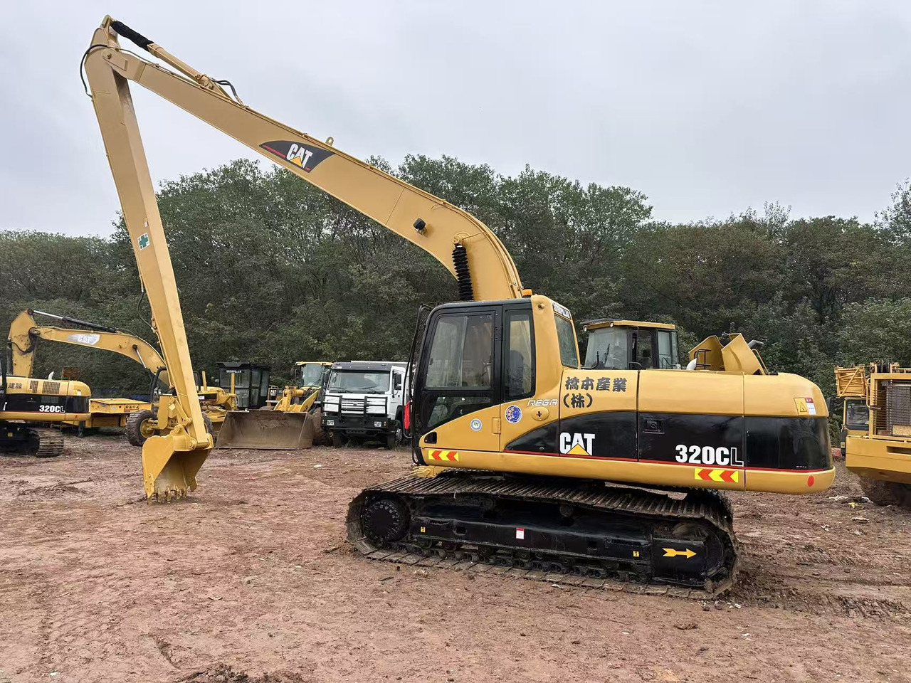 CATERPILLAR 320CL long reach excavator - Crawler excavator: picture 1 CATERPILLAR 320CL long reach excavator - Crawler excavator: picture 1