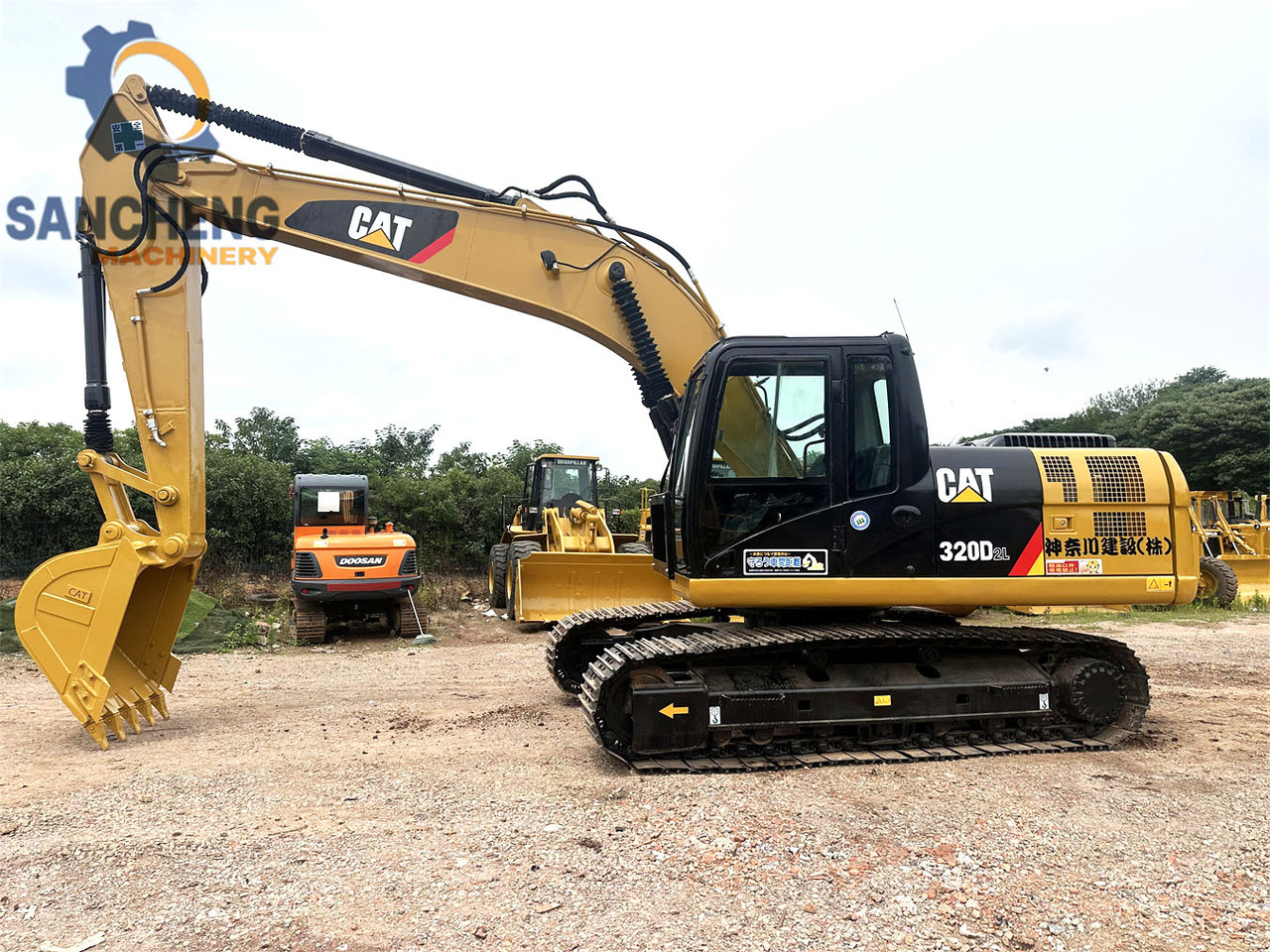 CATERPILLAR 320D2L - Crawler excavator: picture 3 CATERPILLAR 320D2L - Crawler excavator: picture 3