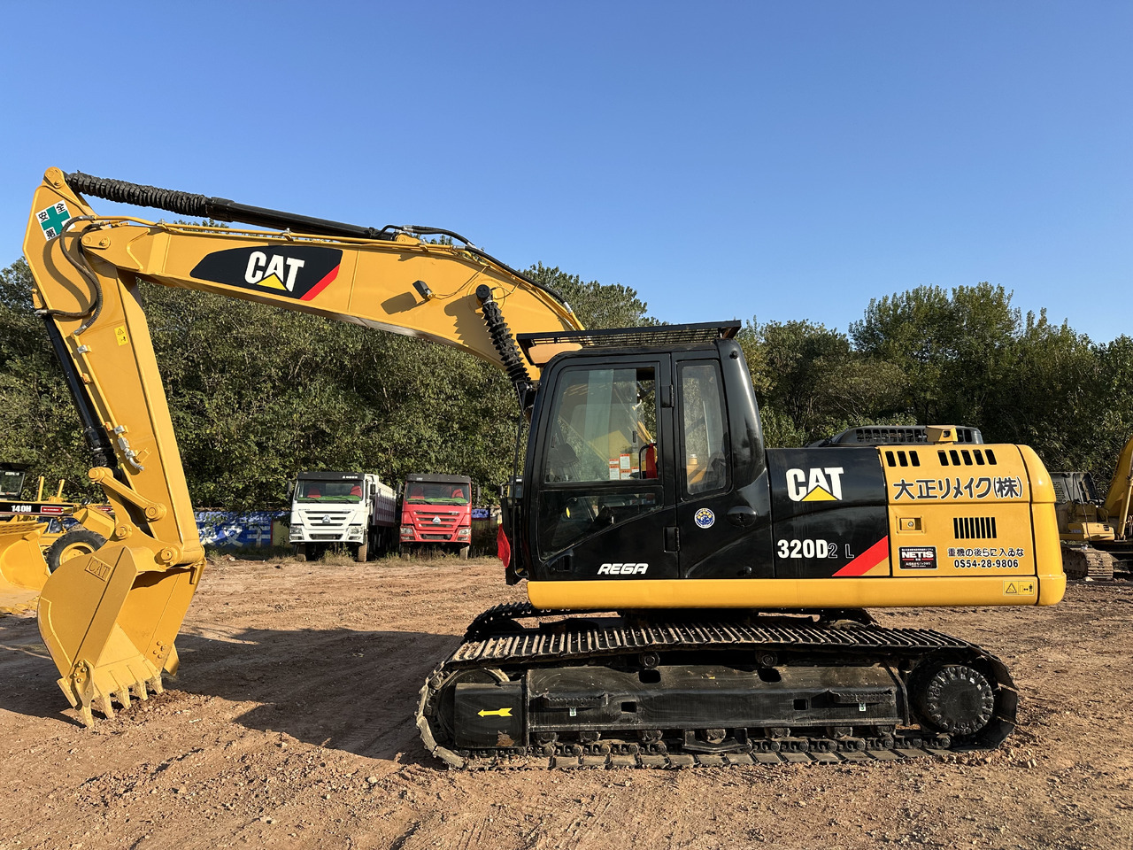 CATERPILLAR 320DL - Crawler excavator: picture 2 CATERPILLAR 320DL - Crawler excavator: picture 2