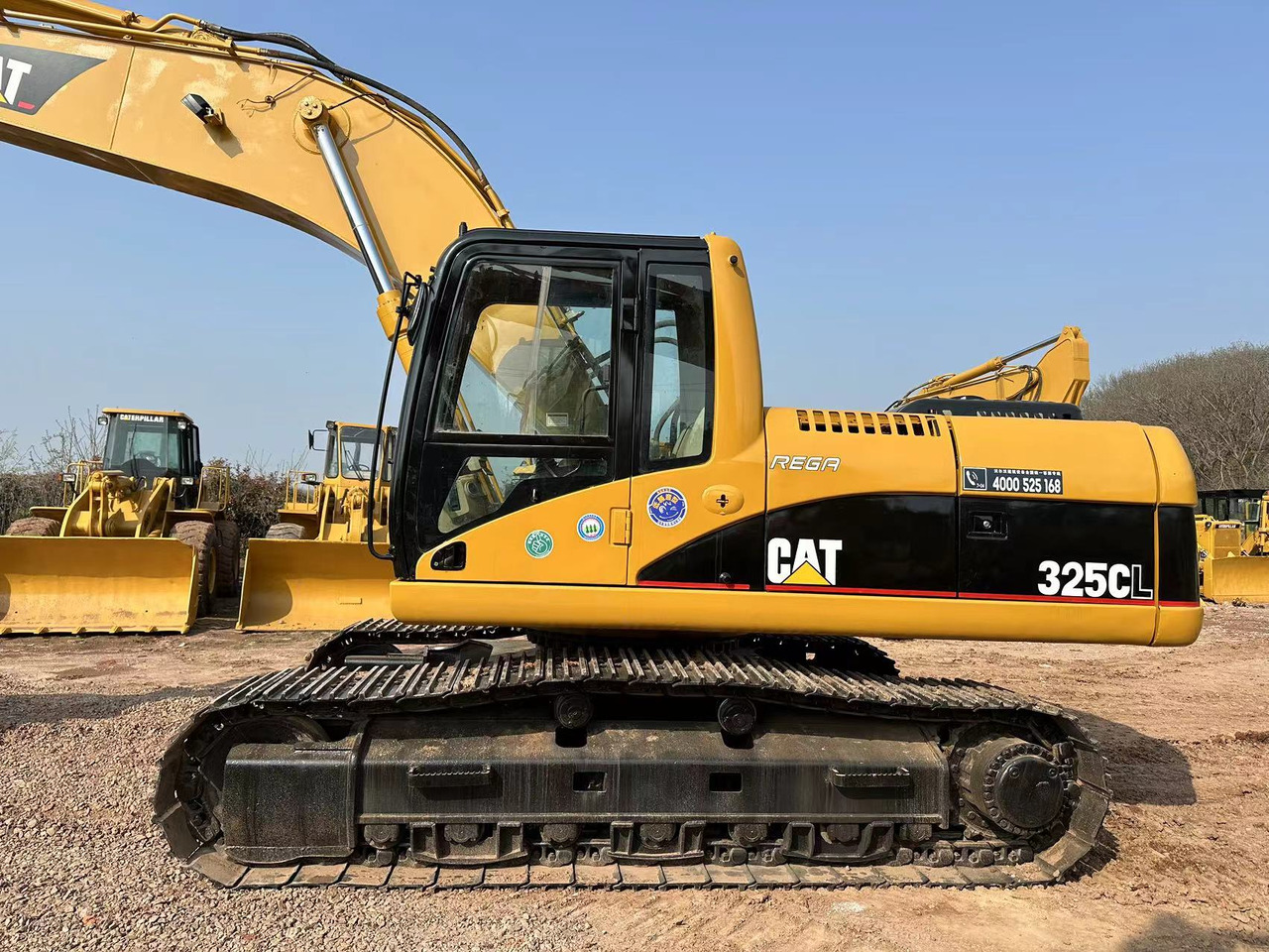 Crawler excavator CATERPILLAR 325C: picture 6