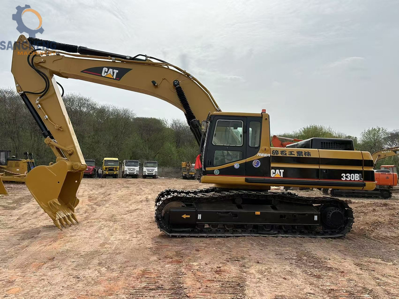 CATERPILLAR 330BL - Crawler excavator: picture 2 CATERPILLAR 330BL - Crawler excavator: picture 2