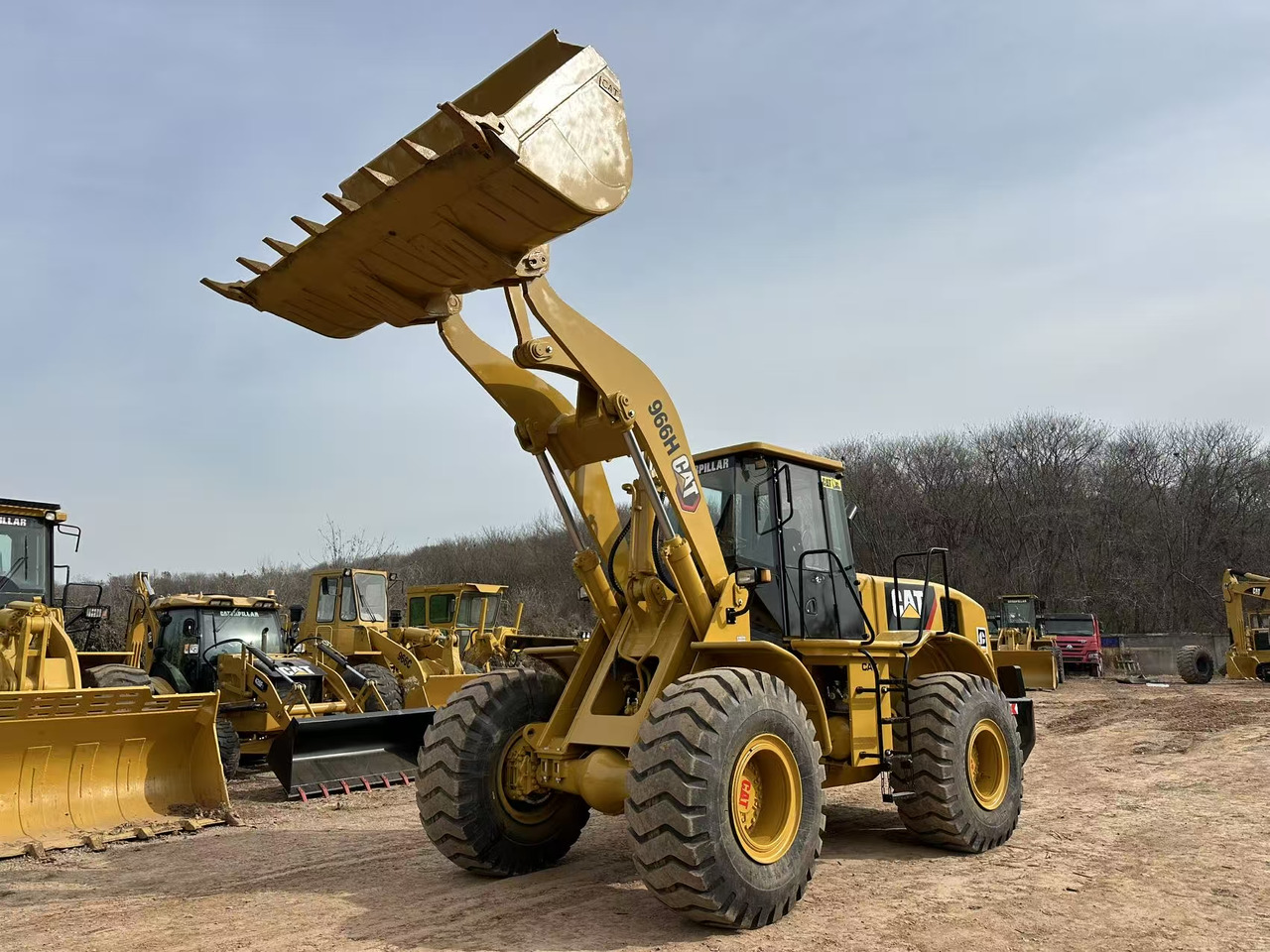 CATERPILLAR 966H - Wheel loader: picture 1 CATERPILLAR 966H - Wheel loader: picture 1