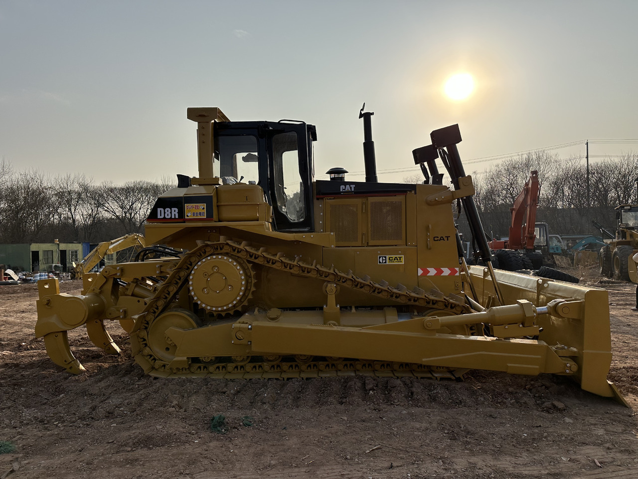 CATERPILLAR D8R - Bulldozer: picture 1 CATERPILLAR D8R - Bulldozer: picture 1