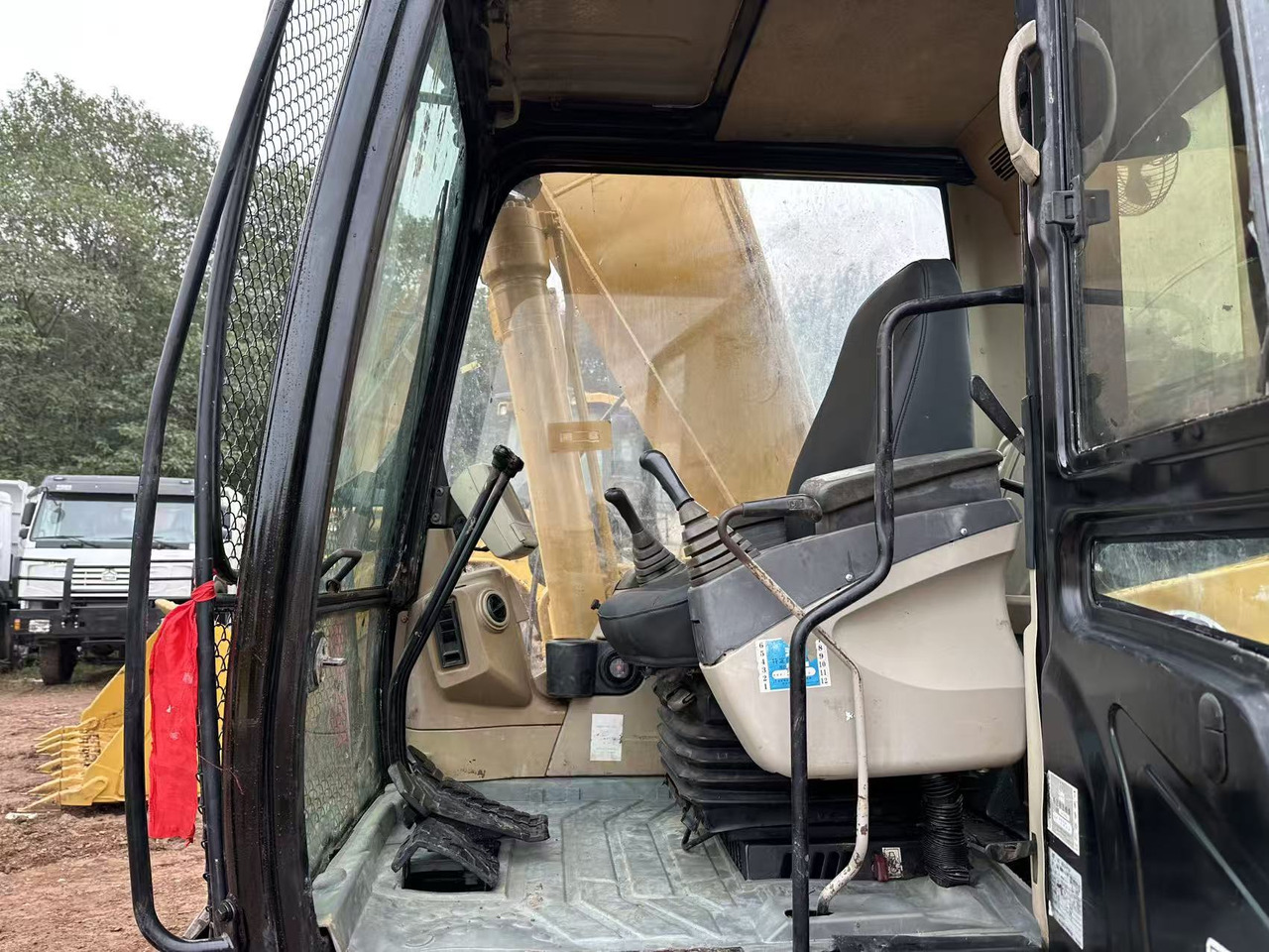 Crawler excavator Caterpillar 320CL: picture 8 Crawler excavator Caterpillar 320CL: picture 8