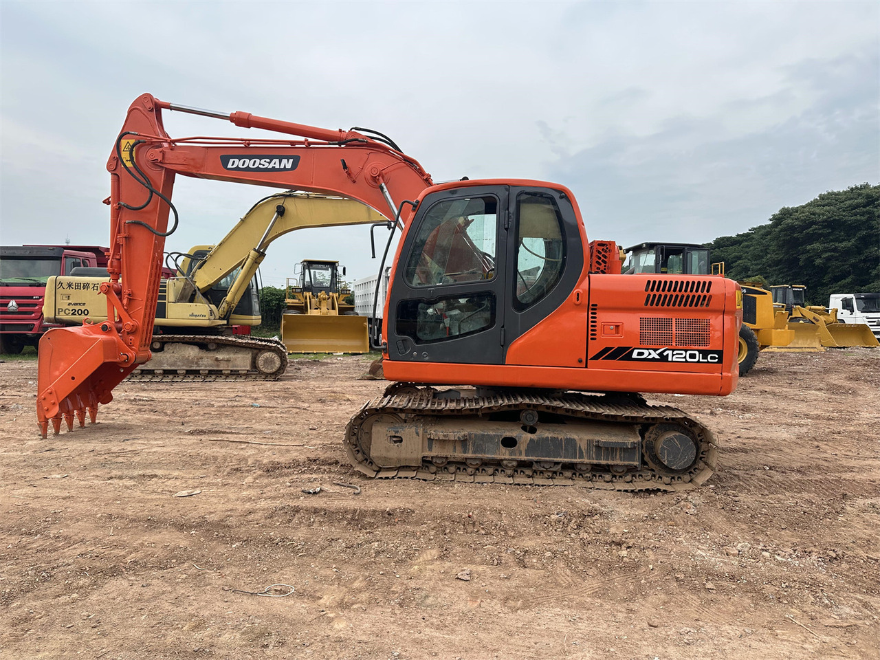 Doosan DX120 - Crawler excavator: picture 5 Doosan DX120 - Crawler excavator: picture 5
