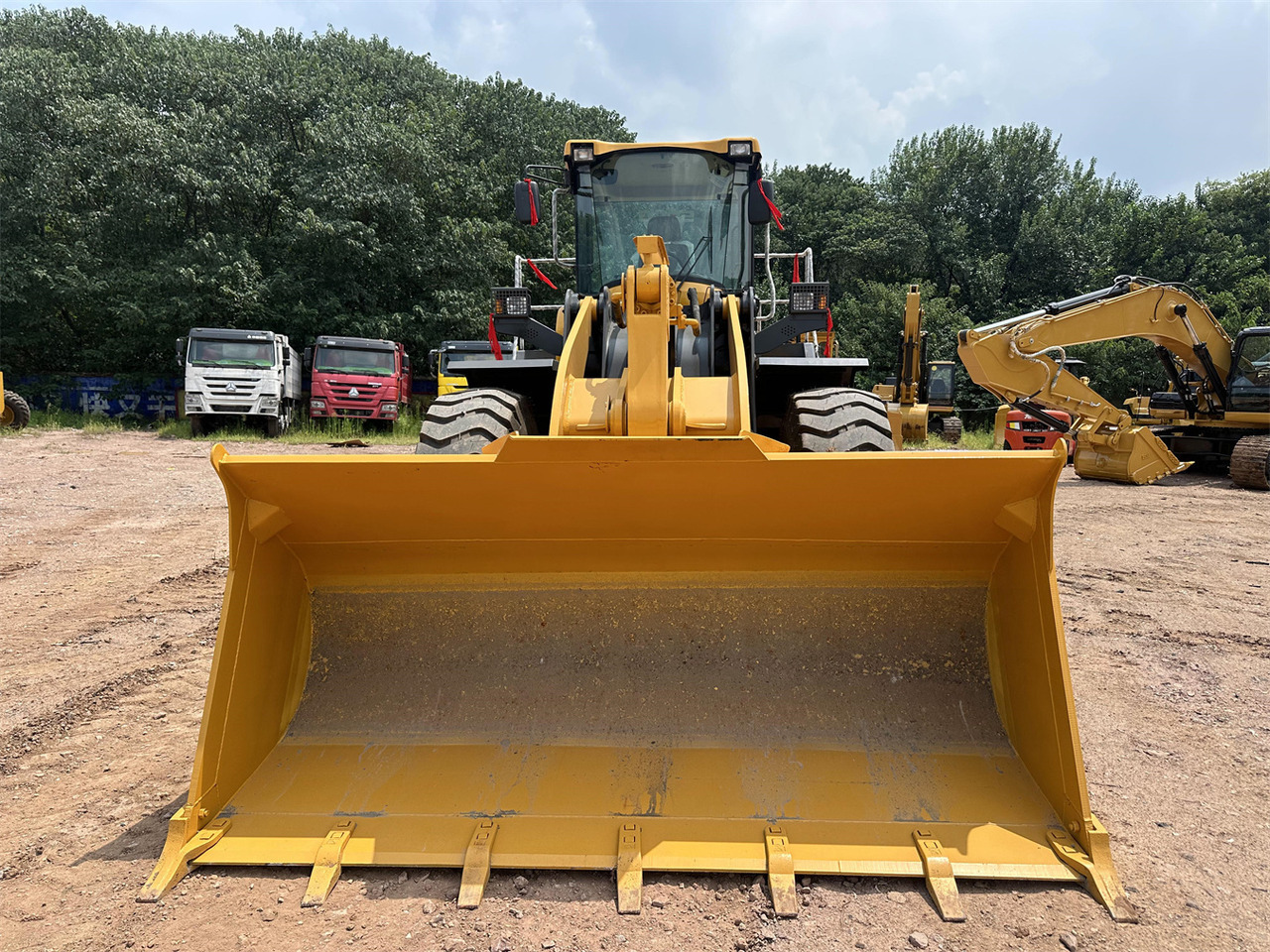 SDLG L956F - Wheel loader: picture 3 SDLG L956F - Wheel loader: picture 3