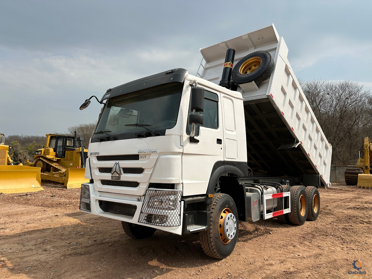 SINOTRUK Howo Dump truck 371 - Tipper: picture 1 SINOTRUK Howo Dump truck 371 - Tipper: picture 1