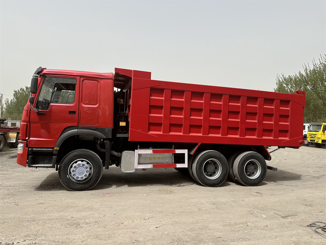 SINOTRUK Howo Dump truck 371 - Tipper: picture 3 SINOTRUK Howo Dump truck 371 - Tipper: picture 3