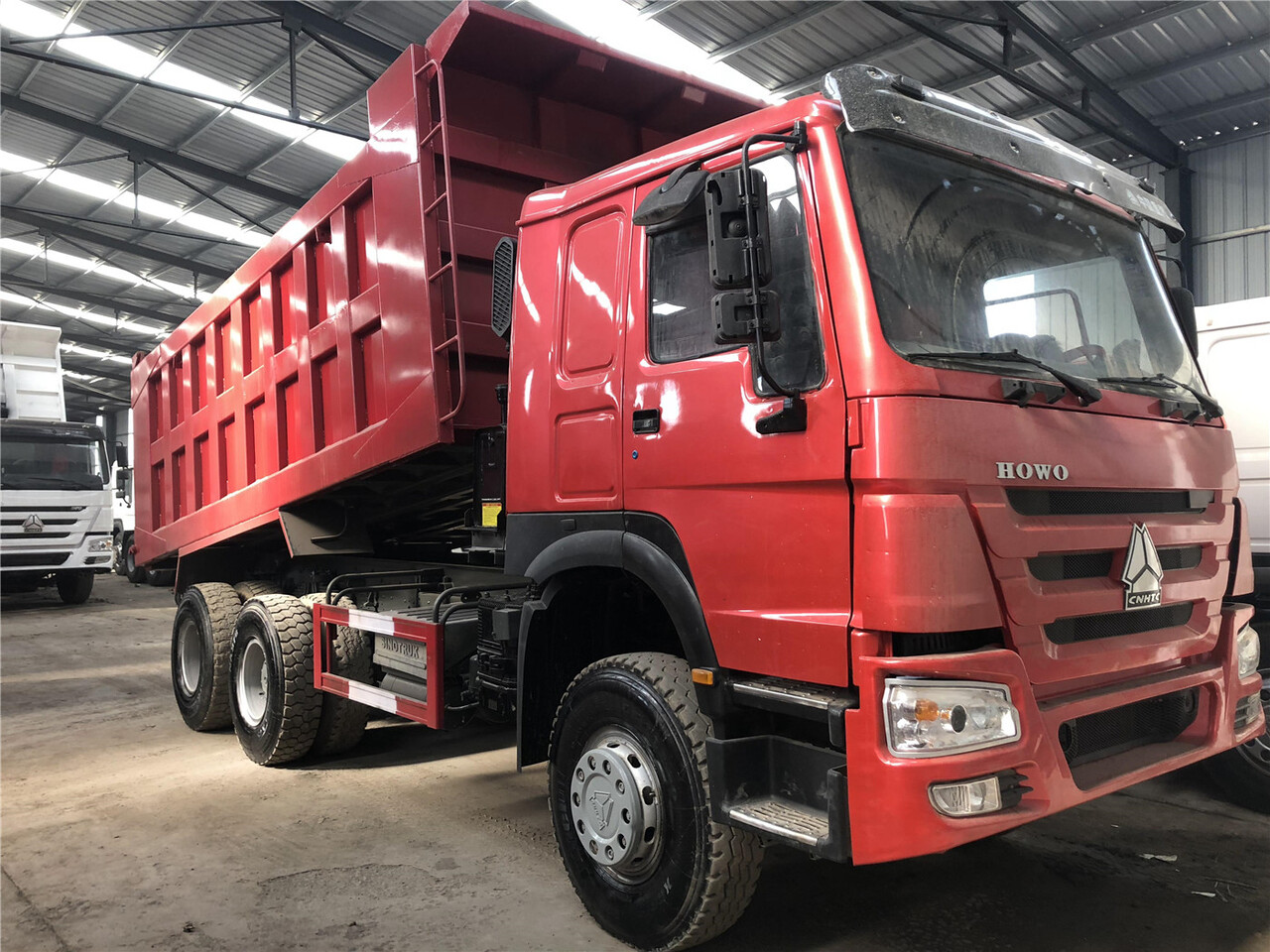 SINOTRUK Howo Dump truck 371hp - Tipper: picture 1 SINOTRUK Howo Dump truck 371hp - Tipper: picture 1