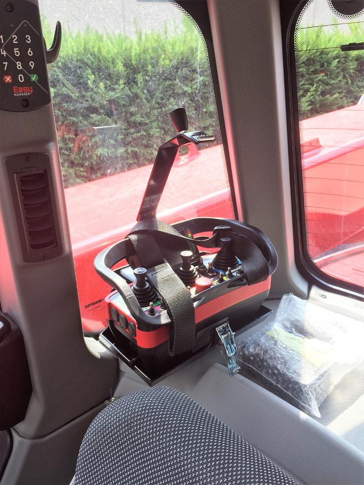 New Telescopic handler Manitou MRT 2260 VISION+: picture 7 New Telescopic handler Manitou MRT 2260 VISION+: picture 7
