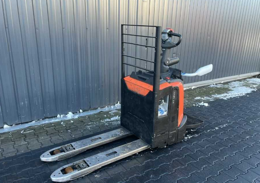 BT LPE200 - Pallet truck: picture 1 BT LPE200 - Pallet truck: picture 1