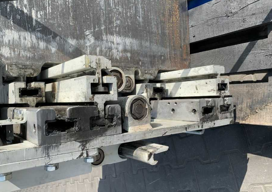 Cascade UTB2-08-1011 R1, Kartonklammer - Clamp for Material handling equipment: picture 4 Cascade UTB2-08-1011 R1, Kartonklammer - Clamp for Material handling equipment: picture 4