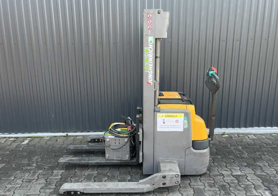 Jungheinrich EJC220b - Stacker: picture 2 Jungheinrich EJC220b - Stacker: picture 2