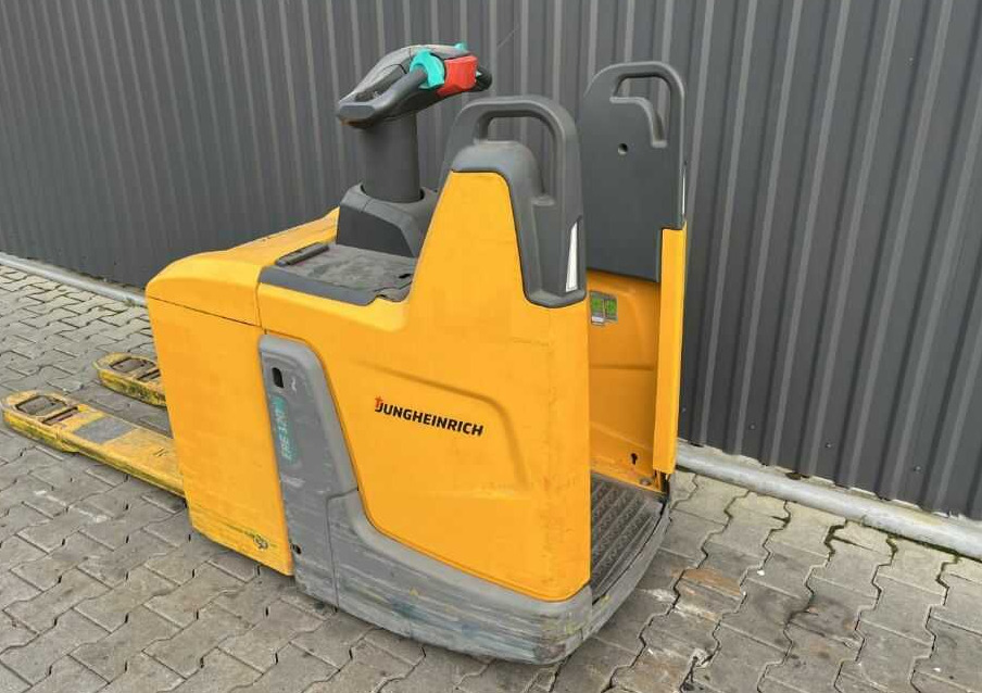 Jungheinrich ERE120 - Pallet truck: picture 3 Jungheinrich ERE120 - Pallet truck: picture 3