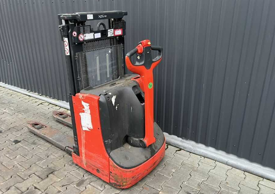 Linde D08 - Stacker: picture 3 Linde D08 - Stacker: picture 3