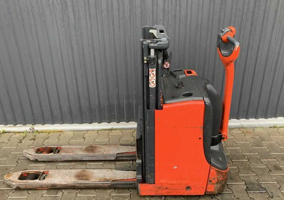 Linde D08 - Pallet truck: picture 2 Linde D08 - Pallet truck: picture 2