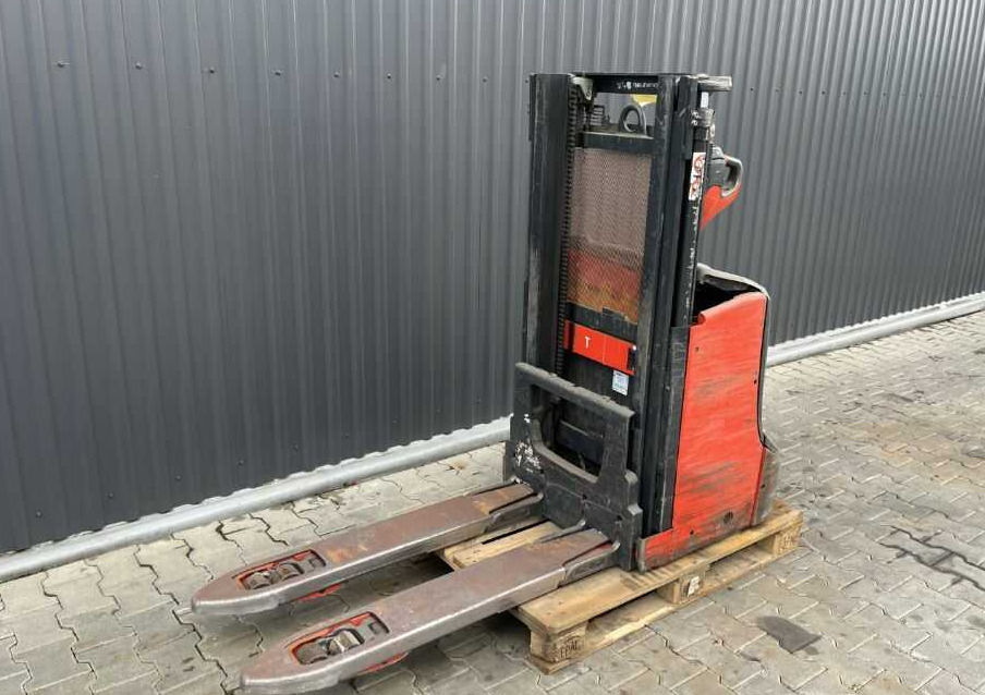 Linde D08 - Stacker: picture 1 Linde D08 - Stacker: picture 1