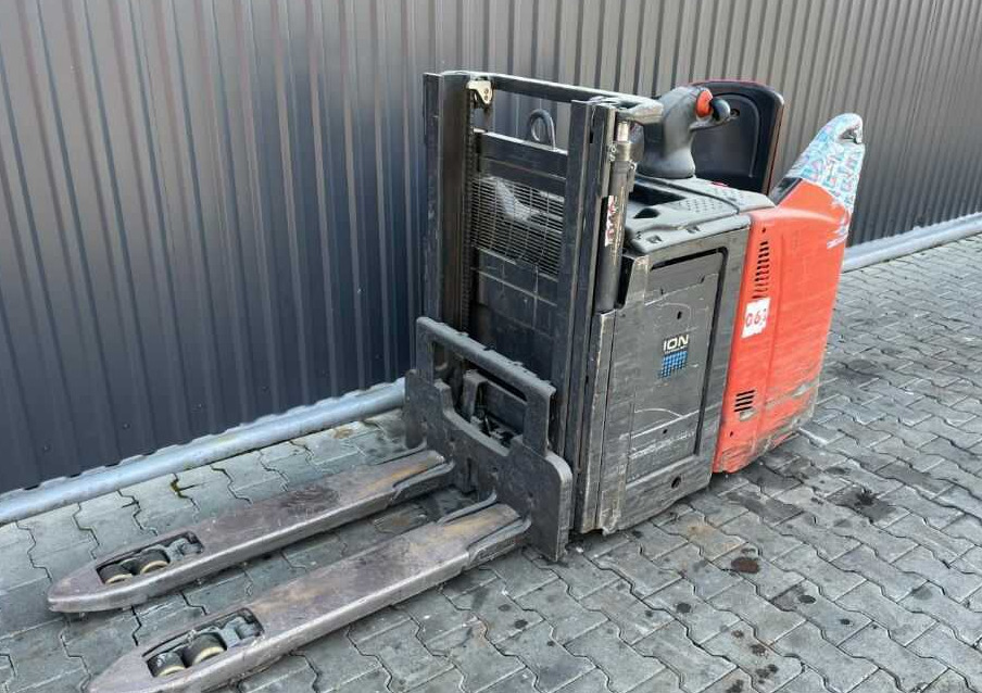 Linde D12HPSP - Stacker: picture 1 Linde D12HPSP - Stacker: picture 1