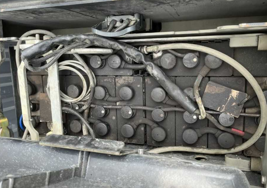 Linde D12SPHP - Stacker: picture 5 Linde D12SPHP - Stacker: picture 5