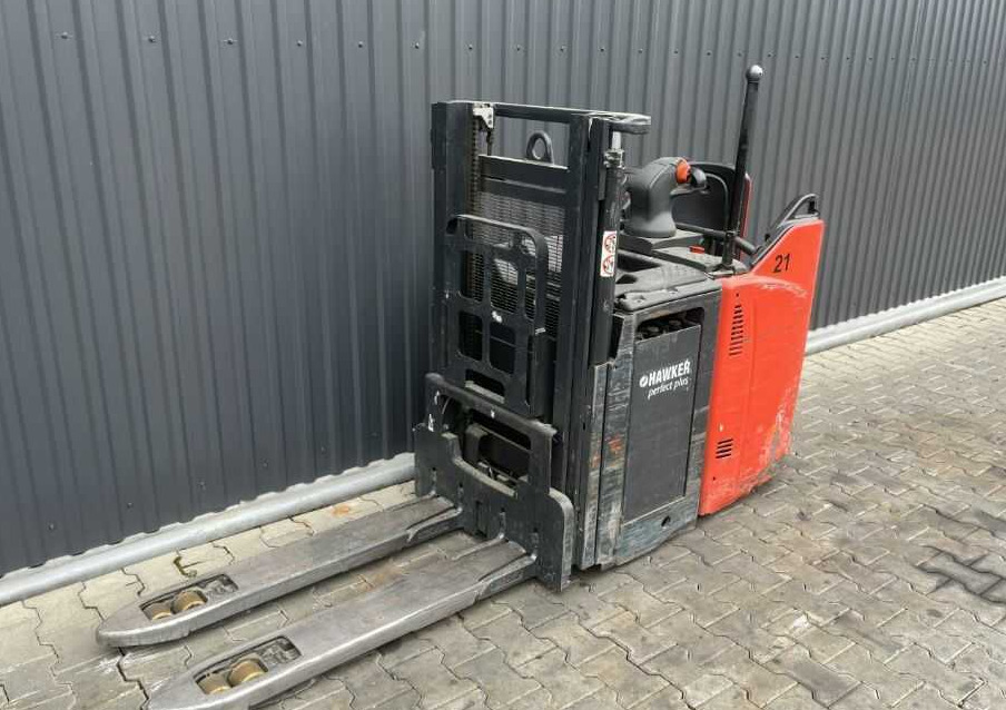 Linde D12SPHP - Stacker: picture 1 Linde D12SPHP - Stacker: picture 1
