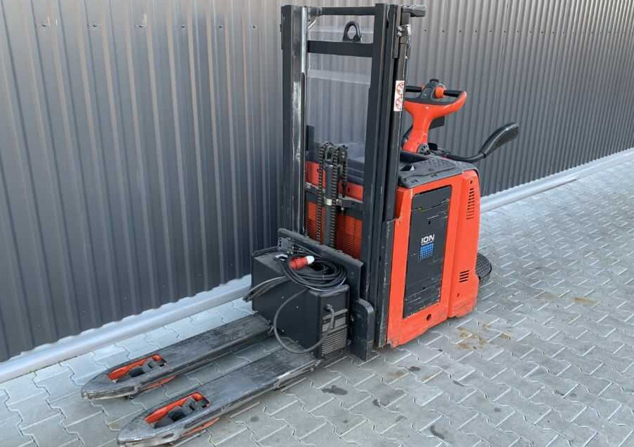 Linde D14AP - Stacker: picture 4 Linde D14AP - Stacker: picture 4
