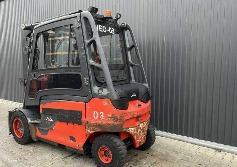 Linde E50HL-01 - Electric forklift: picture 3 Linde E50HL-01 - Electric forklift: picture 3