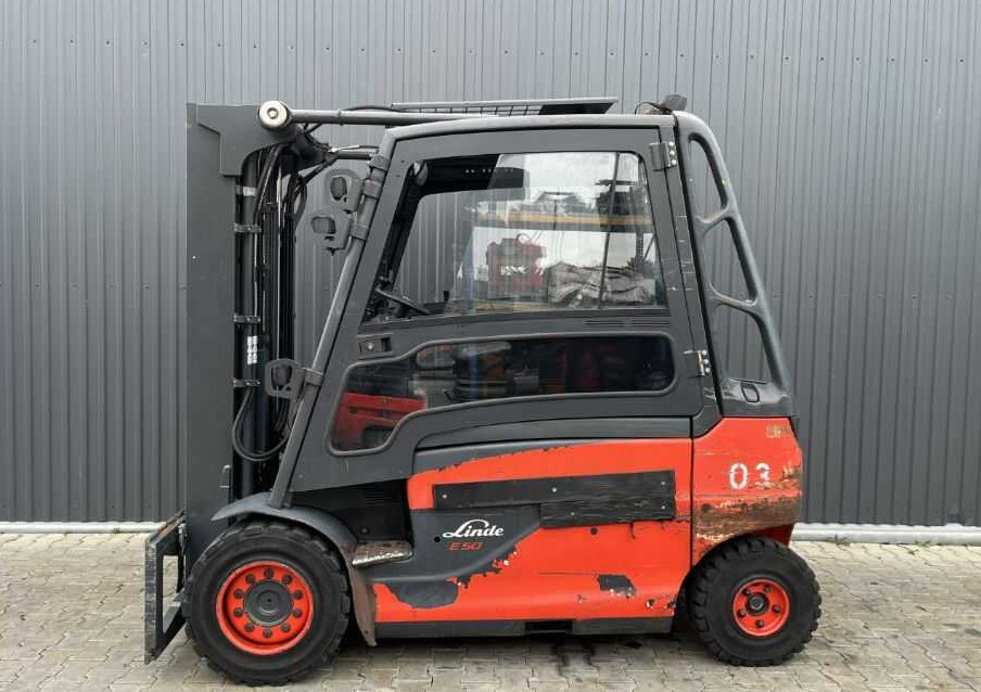 Linde E50HL-01 - Electric forklift: picture 2 Linde E50HL-01 - Electric forklift: picture 2