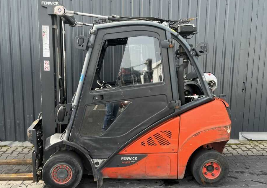 Linde H25T-02 - LPG forklift: picture 2 Linde H25T-02 - LPG forklift: picture 2