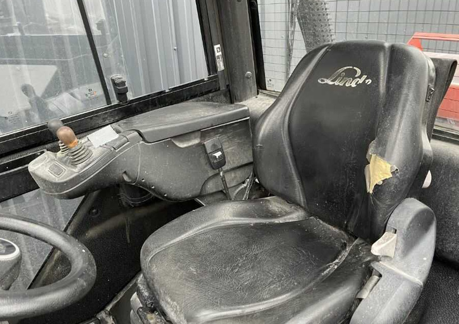 LPG forklift Linde H25T-02: picture 6
