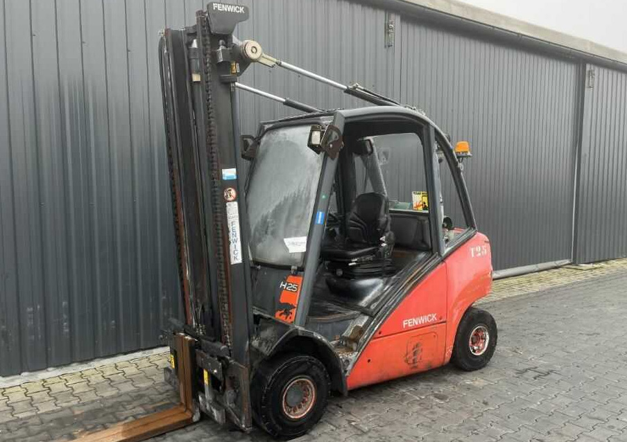 Linde H25T - LPG forklift: picture 1 Linde H25T - LPG forklift: picture 1