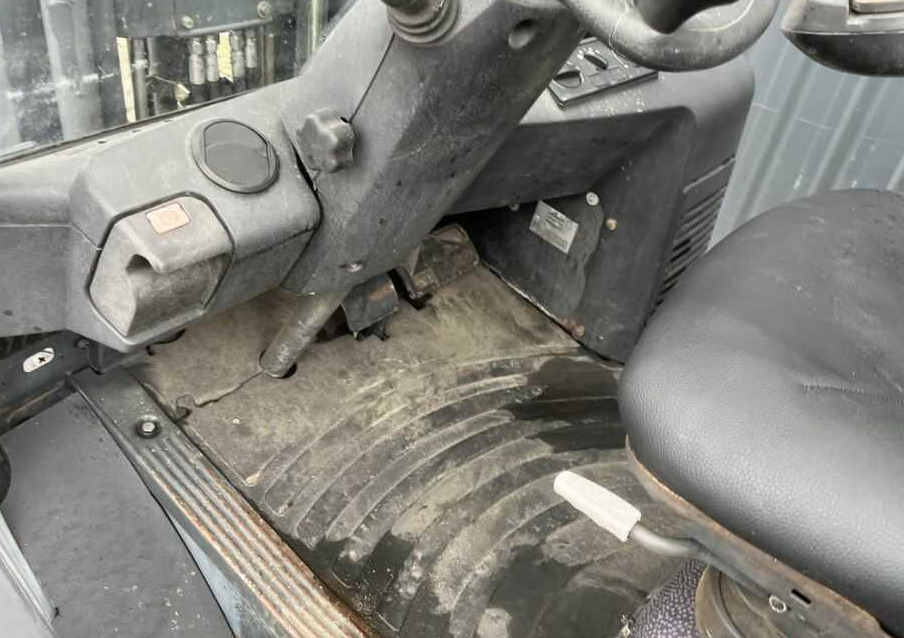 LPG forklift Linde H30T-01: picture 9