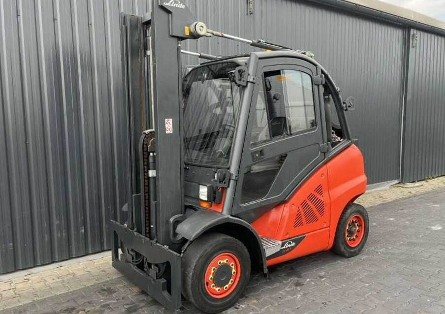 Linde H40T-02 - LPG forklift: picture 1 Linde H40T-02 - LPG forklift: picture 1