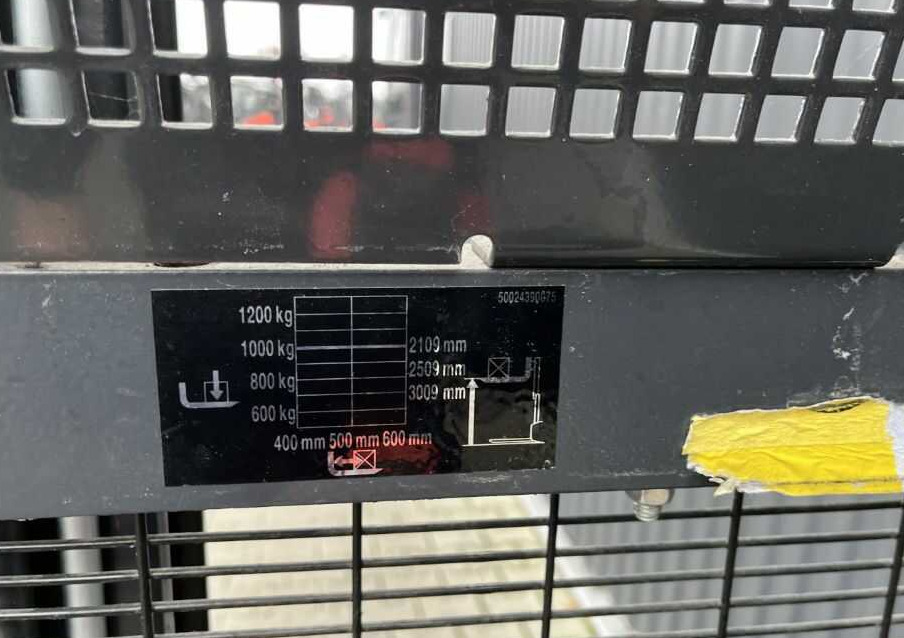 Linde L10 - Stacker: picture 5 Linde L10 - Stacker: picture 5