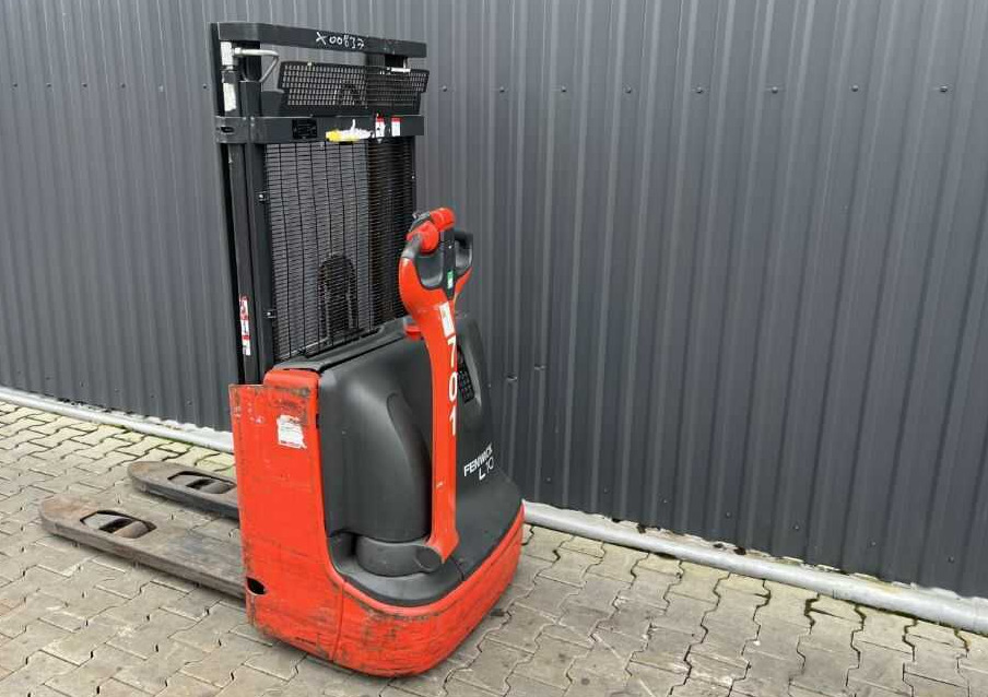 Linde L10 - Stacker: picture 3 Linde L10 - Stacker: picture 3