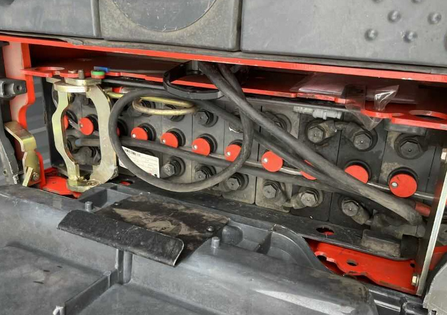 Stacker Linde L12L: picture 6