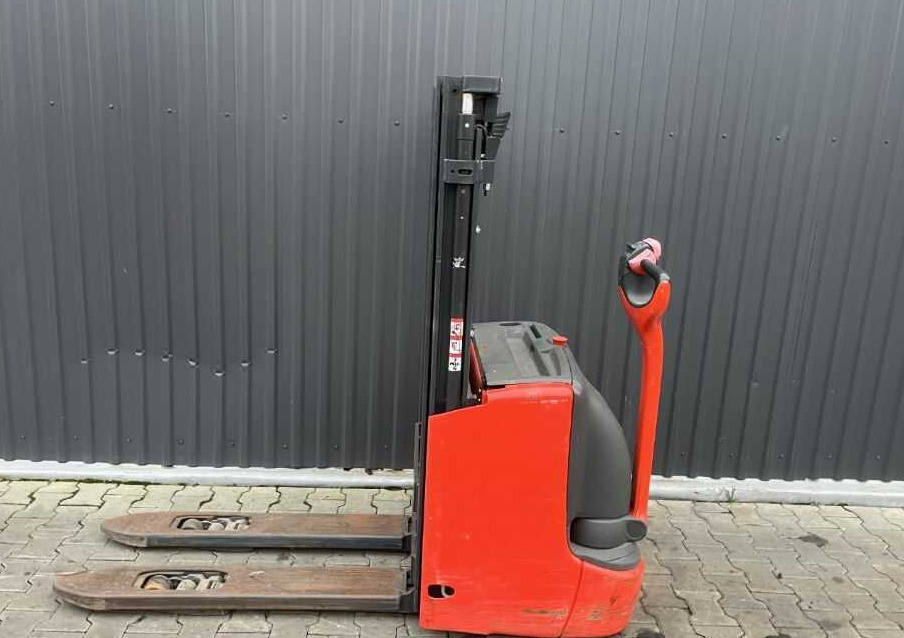 Linde L12L - Stacker: picture 2 Linde L12L - Stacker: picture 2