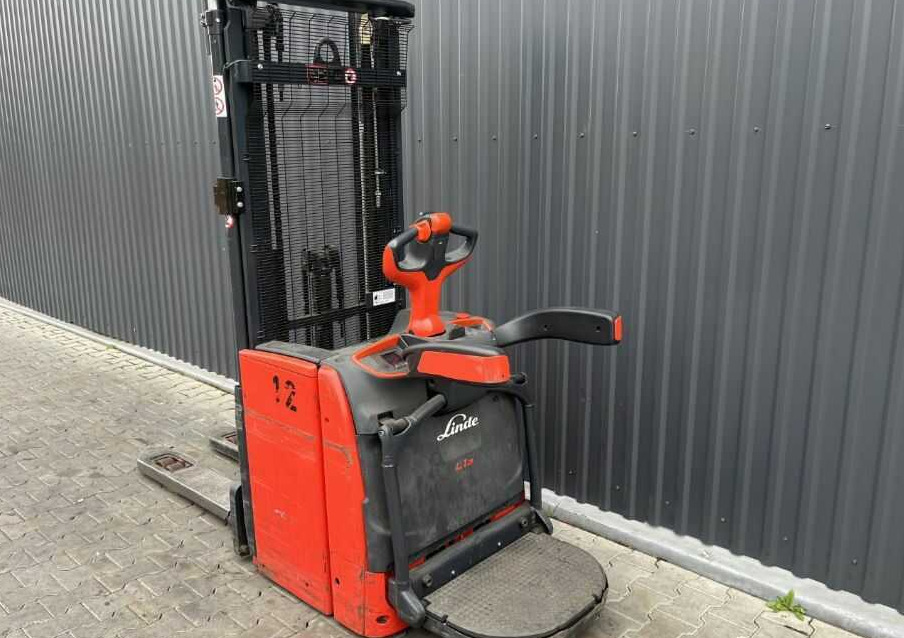 Linde L16AP - Stacker: picture 3 Linde L16AP - Stacker: picture 3