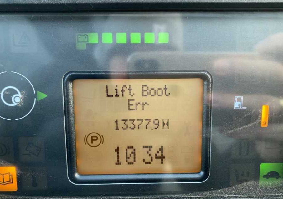 Linde R14-01 - Reach truck: picture 4 Linde R14-01 - Reach truck: picture 4