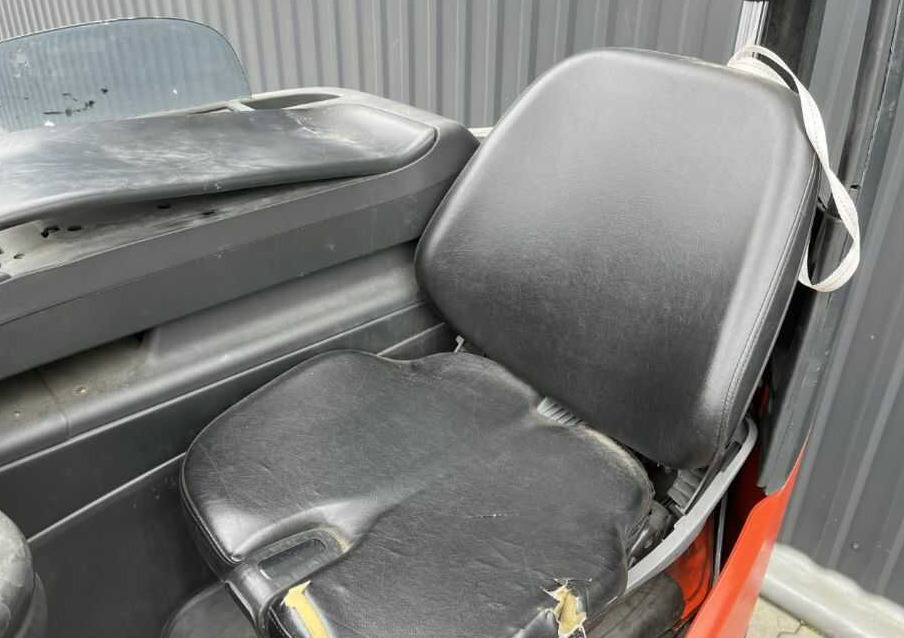 Reach truck Linde R16-01: picture 8