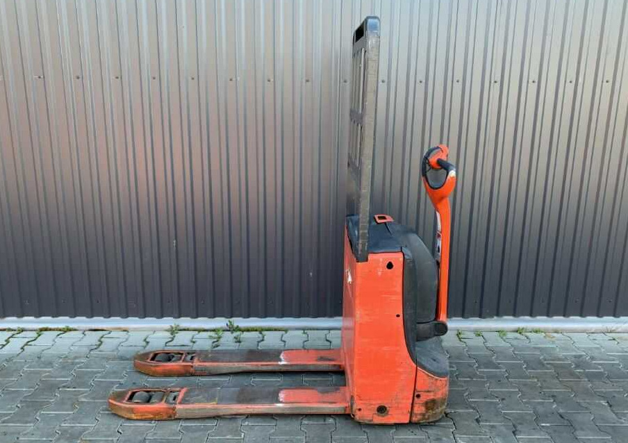 Linde T16 - Pallet truck: picture 2 Linde T16 - Pallet truck: picture 2