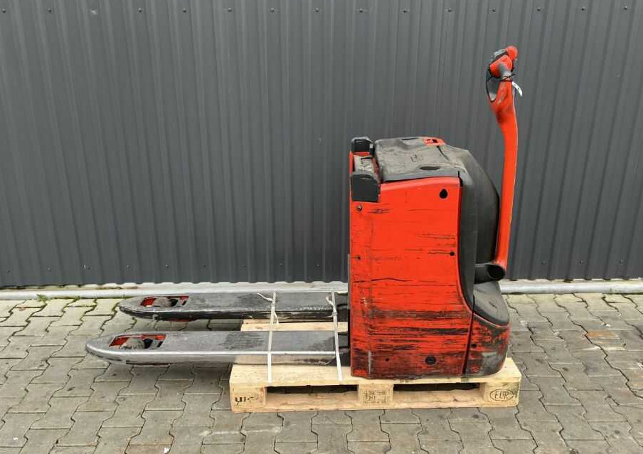Linde T16L - Pallet truck: picture 2 Linde T16L - Pallet truck: picture 2