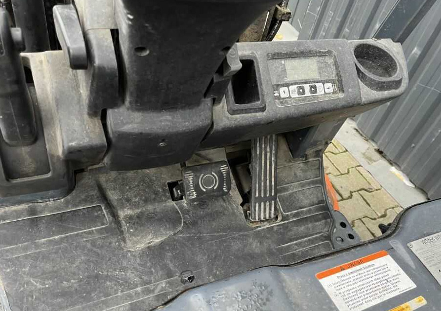 Electric forklift Toyota 8FBET18: picture 8 Electric forklift Toyota 8FBET18: picture 8