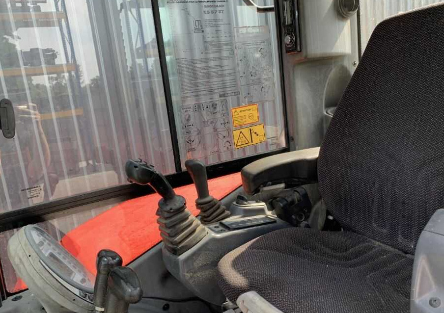 Mini excavator [div] ES57ZT: picture 8