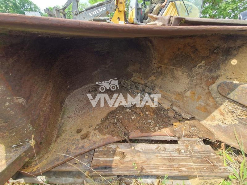 Case 688 - Excavator bucket: picture 3 Case 688 - Excavator bucket: picture 3