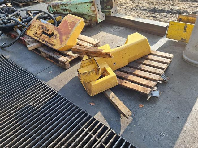 Caterpillar 980H - - Counterweight for Construction machinery: picture 4 Caterpillar 980H - - Counterweight for Construction machinery: picture 4