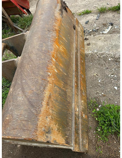 Volvo S60 - Excavator bucket: picture 4 Volvo S60 - Excavator bucket: picture 4