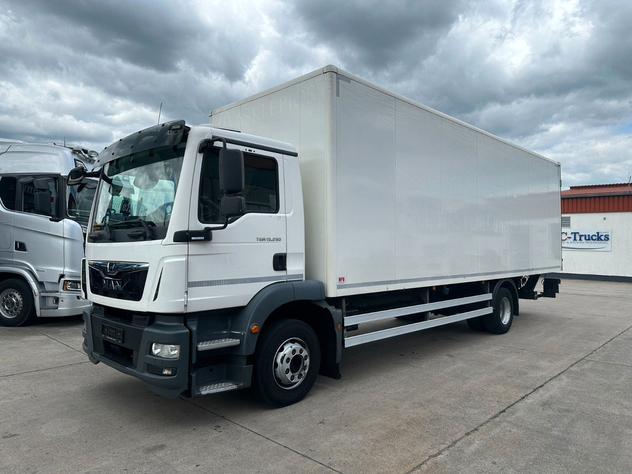 MAN TGM 15.290 * AUS 1.HAND * STANDKLIMA * TÜV NEU * - Box truck: picture 2 MAN TGM 15.290 * AUS 1.HAND * STANDKLIMA * TÜV NEU * - Box truck: picture 2