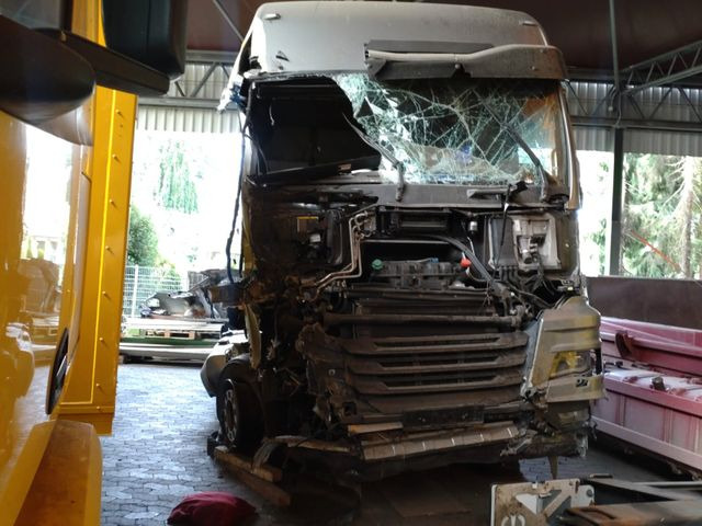 MAN TGX 18.510 - Tractor unit: picture 4 MAN TGX 18.510 - Tractor unit: picture 4